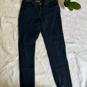 DL 1961 Coco Curvy Sz 32 denim Dark wash